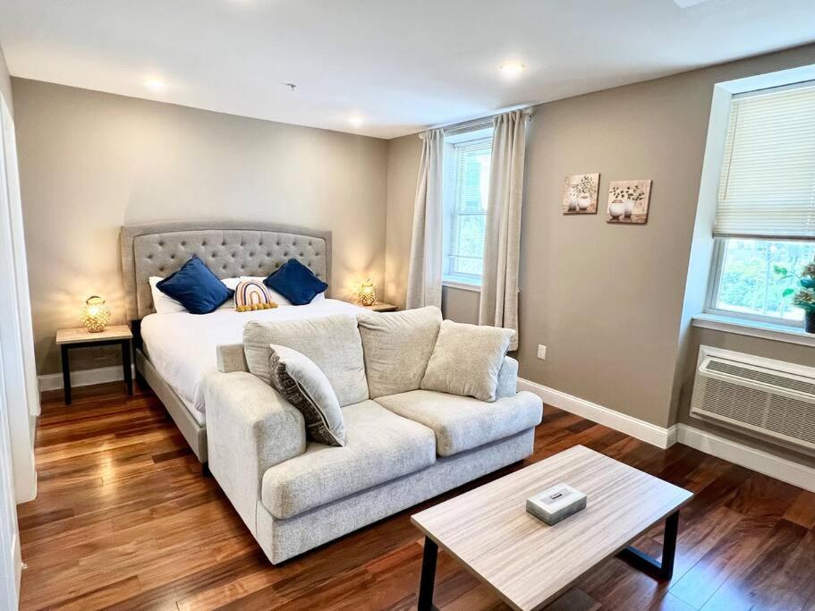 403 Luxury And Comfy King Bed In Of Phily Philadelphia
